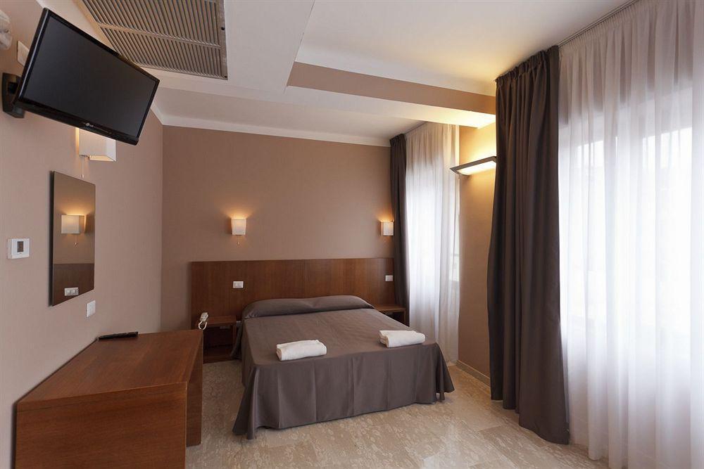 Oasi Village Hotel Mailand Exterior foto